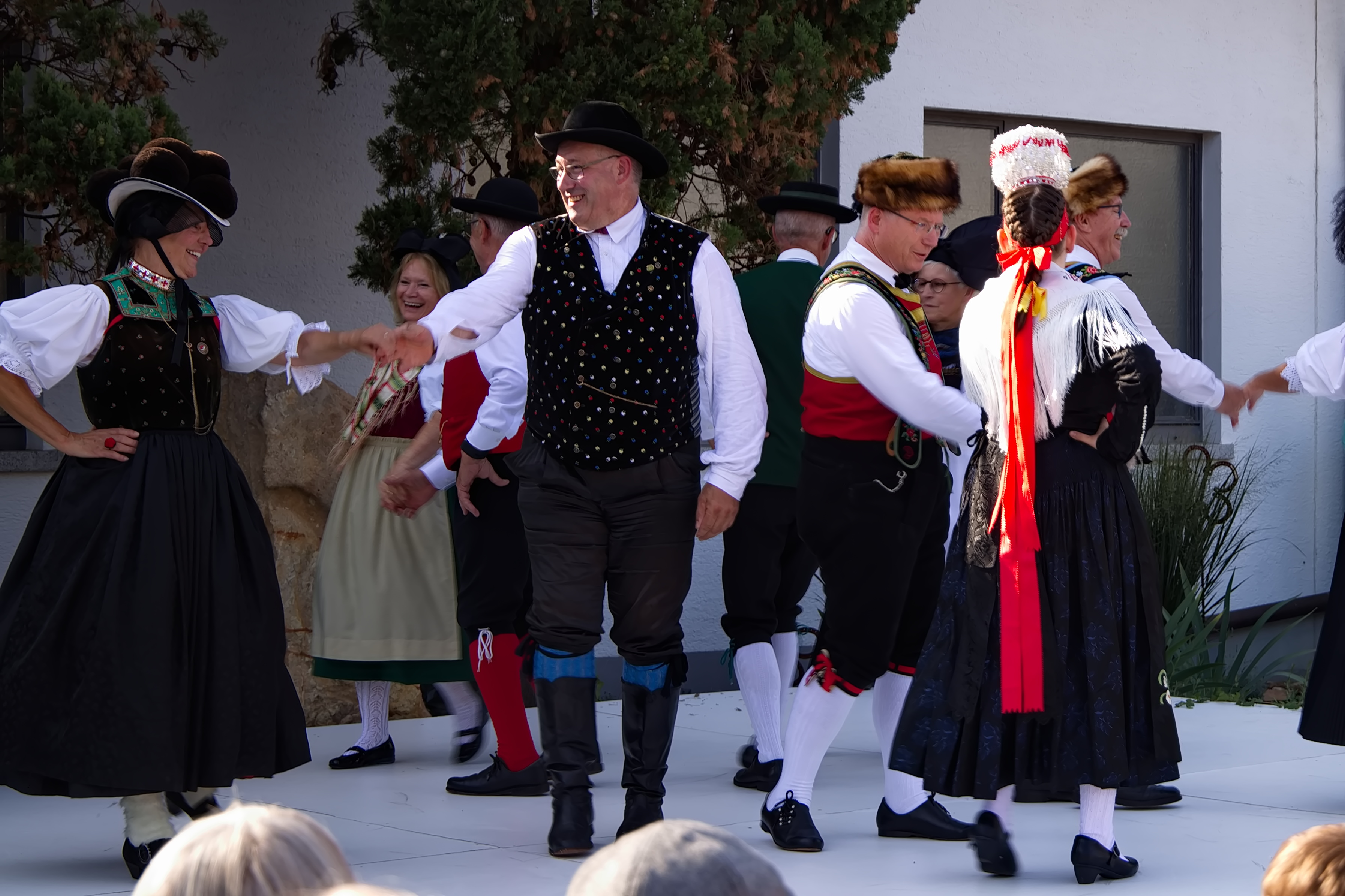 Brauchtumsschau &mdash; Traditionelle Tänze (Foto: T. Falk)
